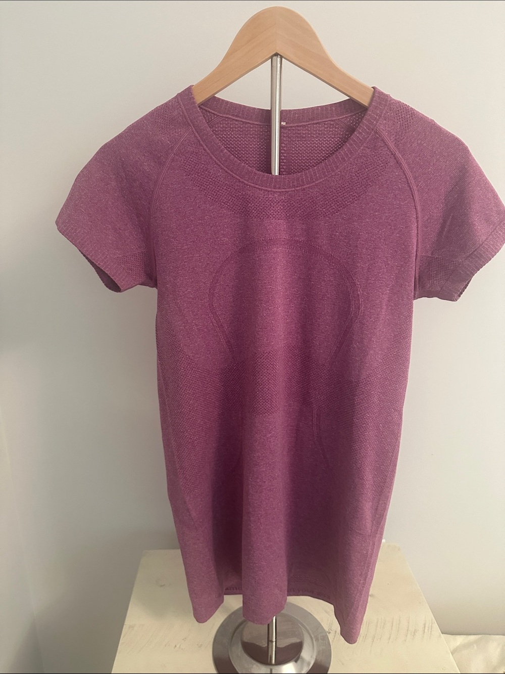 lululemon  Short Sleeve Swiftly  in Plum Heather Size 8